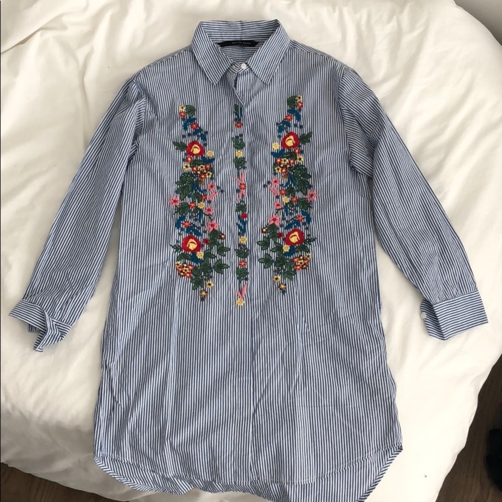 Button down embroidered dress